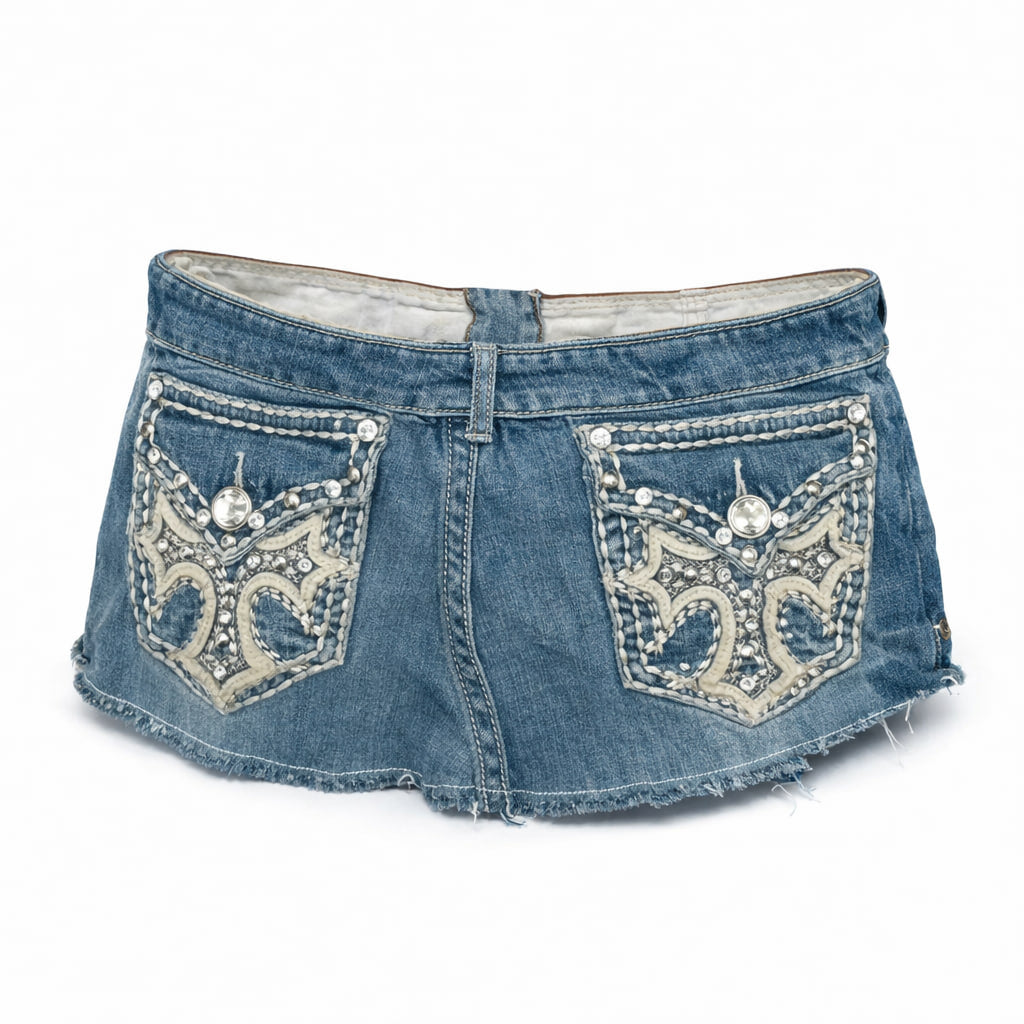Lavira Shorts